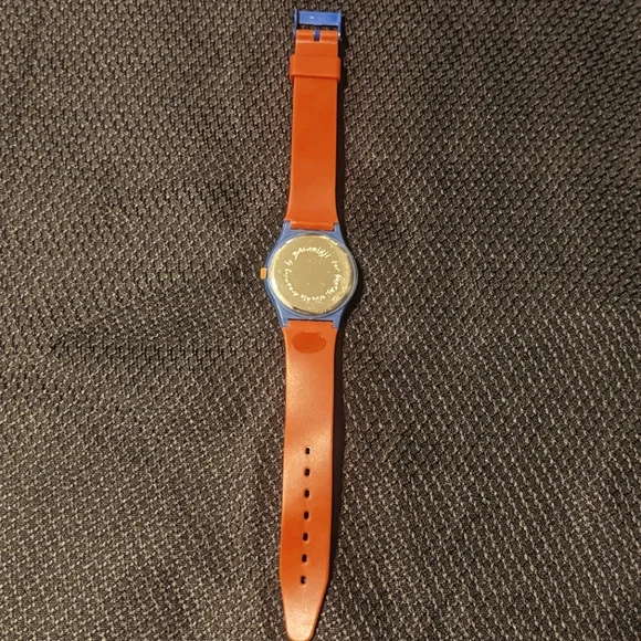 Indigenous Wunala (Kangaroo)Dreaming Qantas collectable watch vintage 1990s logo - Picture 7 of 7